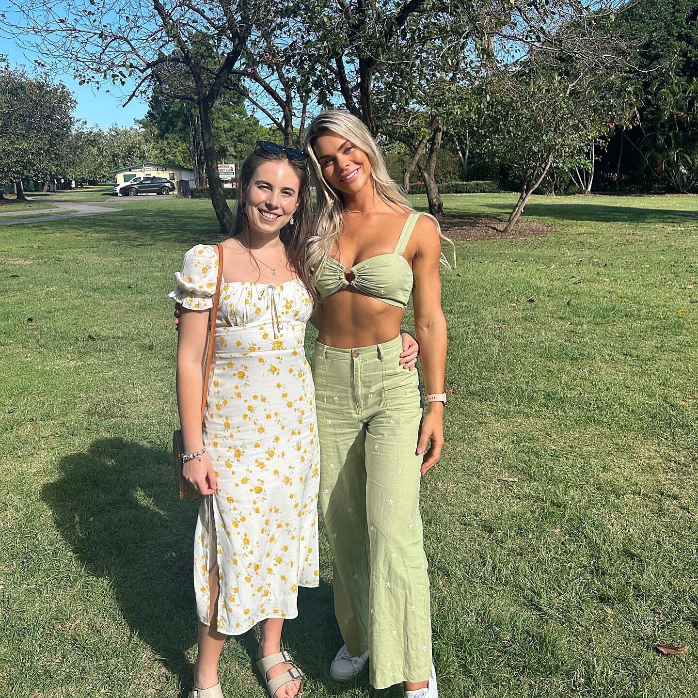 SLF XMAS PICNIC🙊🌸🎄

Thank you so much to those who joined us yesterday for a beautiful afternoon in the park celebrating another amazing year with the SLF Team!